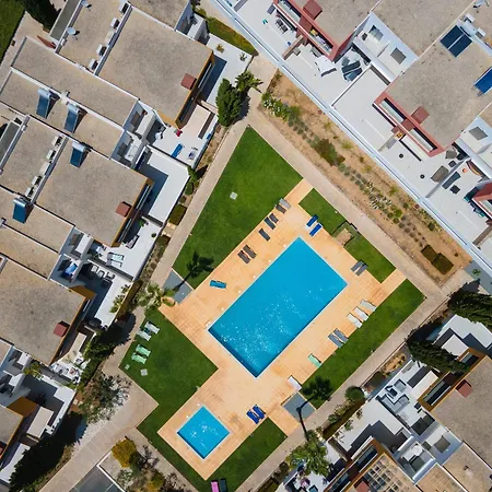 アパート Vitismar Groundfloor With Direct Pool Access In Albufeira ギーア