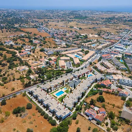 Vitismar Groundfloor With Direct Pool Access In Albufeira * Guia (Faro)