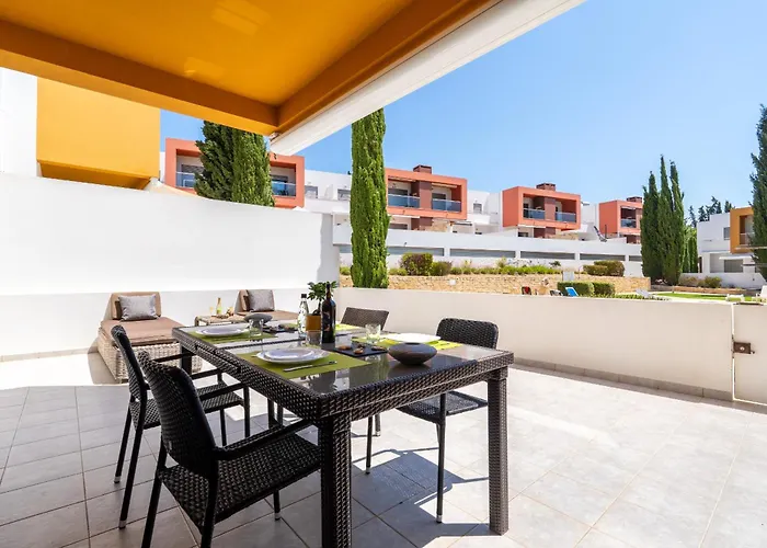 Vitismar Groundfloor With Direct Pool Access In Albufeira *