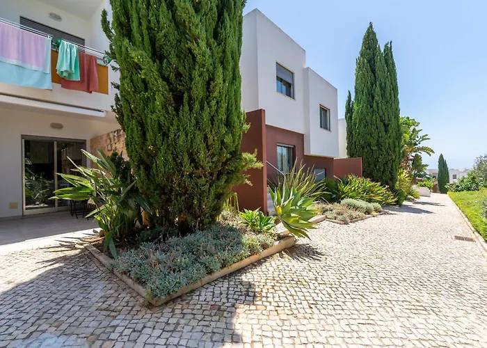 Vitismar Groundfloor With Direct Pool Access In Albufeira アパート