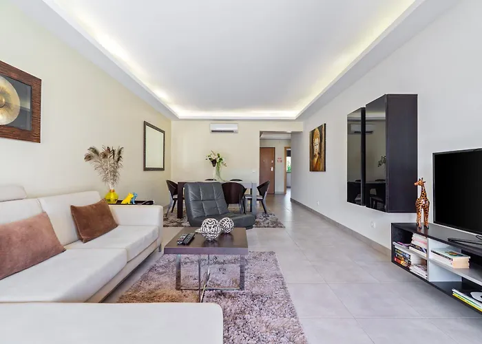 アパート Vitismar Groundfloor With Direct Pool Access In Albufeira ギーア