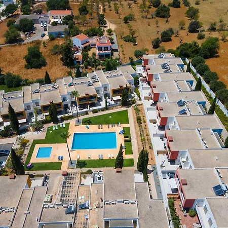 Vitismar Groundfloor With Direct Pool Access In Albufeira *