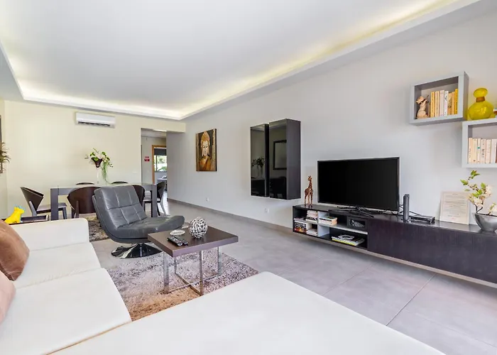 Vitismar Groundfloor With Direct Pool Access In Albufeira 아파트