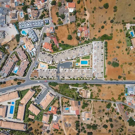 Vitismar Groundfloor With Direct Pool Access In Albufeira גיאה
